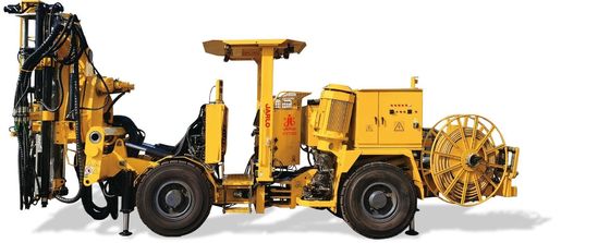 Machine de forage de forage minier rotatif Sous-sol MID-Tunnel à trous profonds Forage de forage type standard